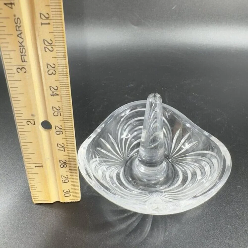 Vintage Clear Crystal Glass Ring‎ Holder Trinket Holder Wish Optic Lines Glass